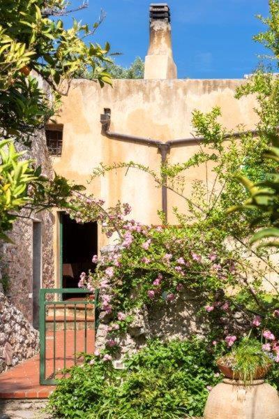 Hotel Agriturismo La Selva Finale Ligure Exterior foto